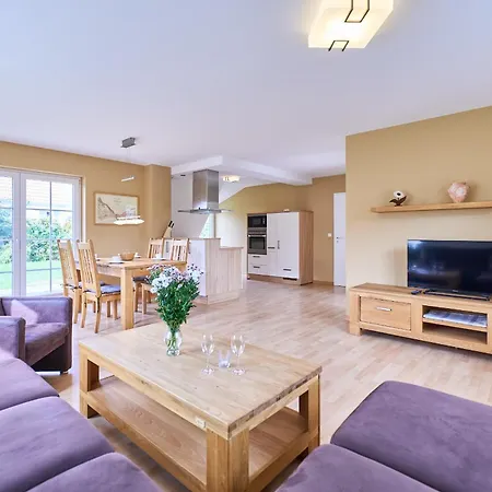 Haus 136, Wacholderweg 7 *